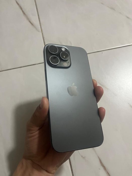 Продаю IPhone 16 pro max 256гб