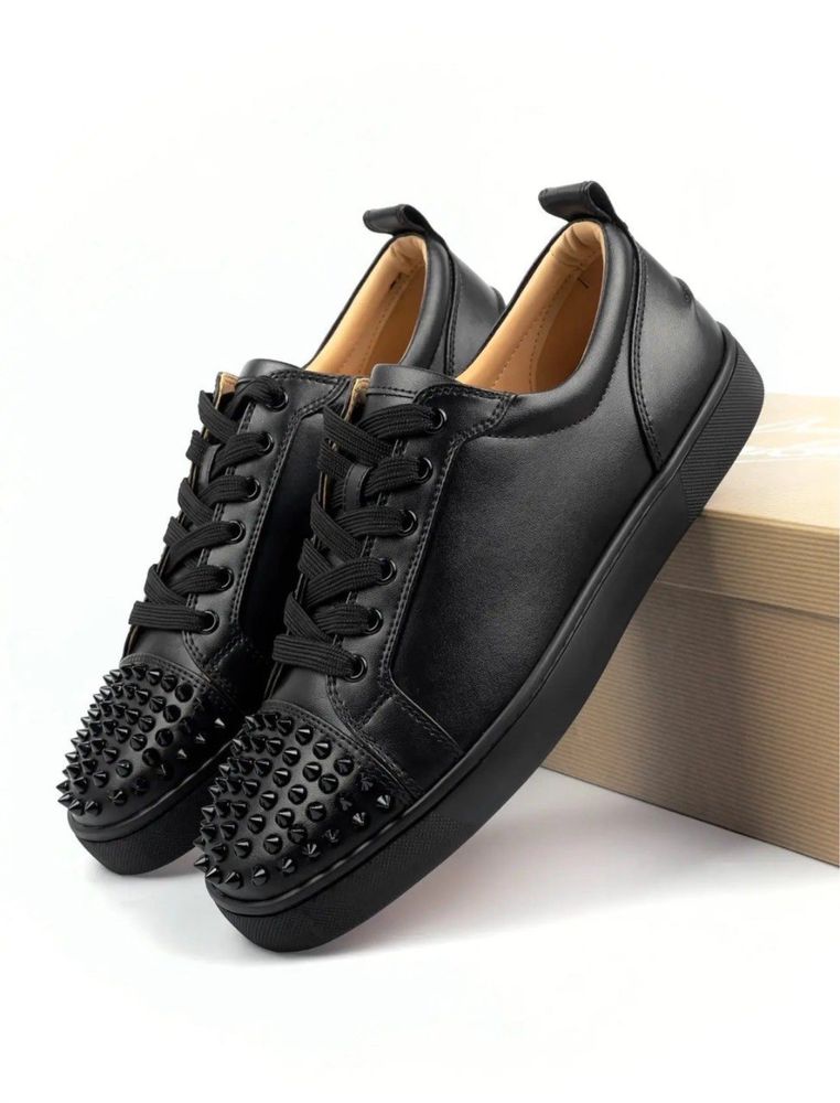 Обувки Christian Louboutin (4 модела)