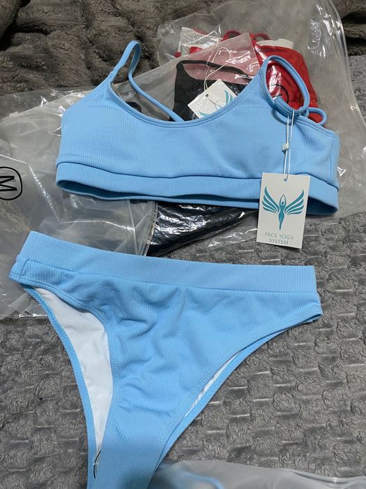 Топы женские, купальники, топики