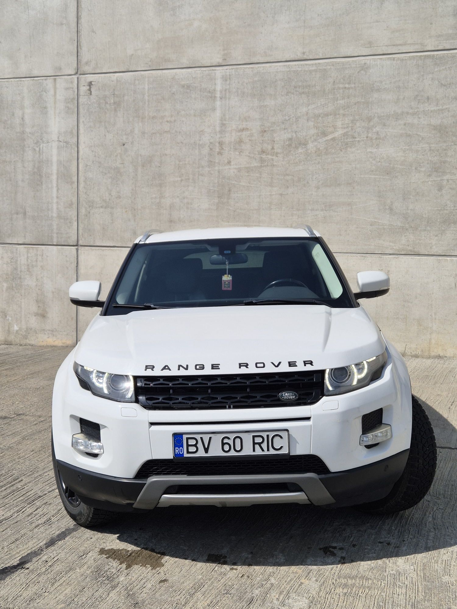 Range Rover Evoque 4x4 / 2.2d 190 CP / 179. 000 km / Stare perfectă