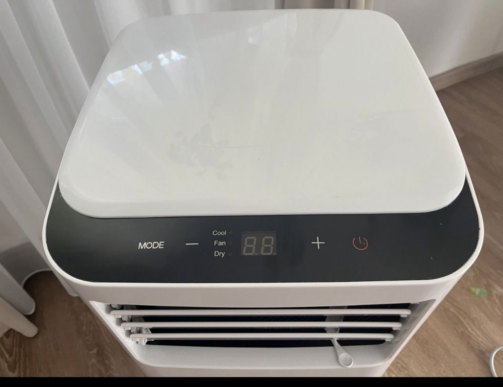 Мобилен климатик Comfee MPPH -09CRN7  9000BTU/2.6kw