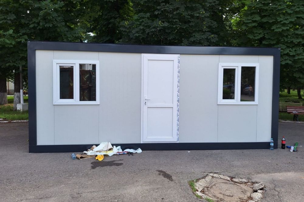 Vând containere tip birou containere lucuibile