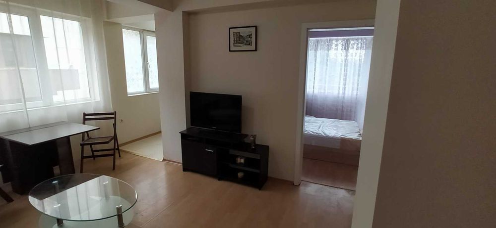 Дава се под наем Двустаен апартамент в София, Студентски град - 45 кв.м за 500 € - Снимка #1