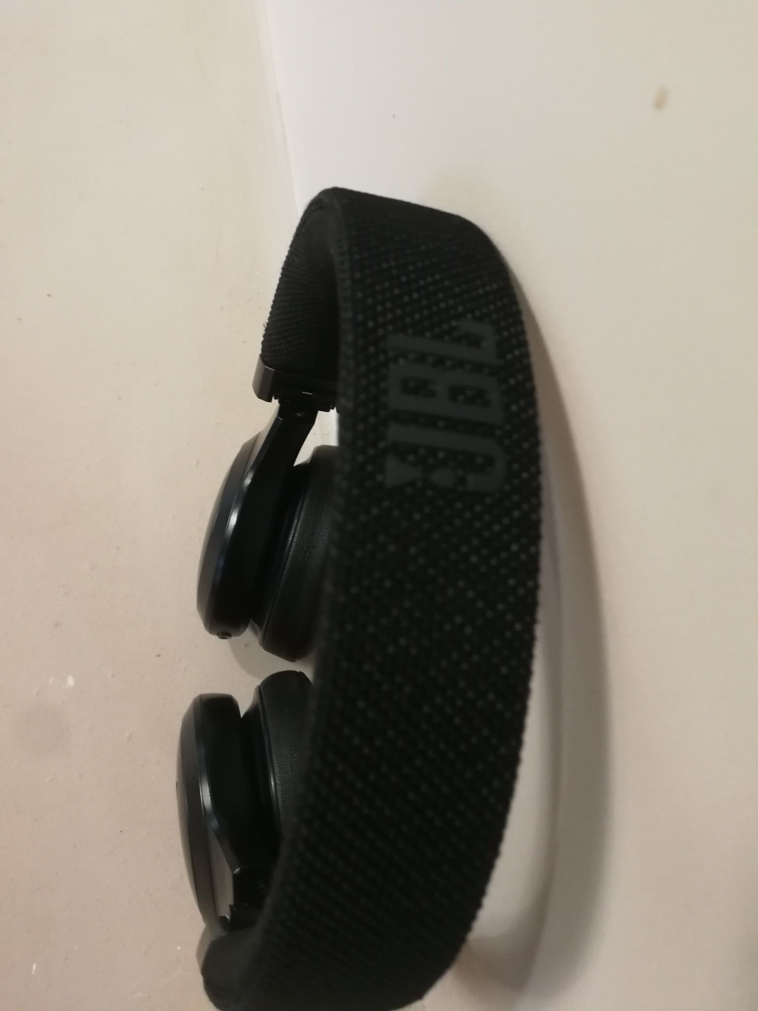 Слушалки JBL - Live 400 BT, черни
