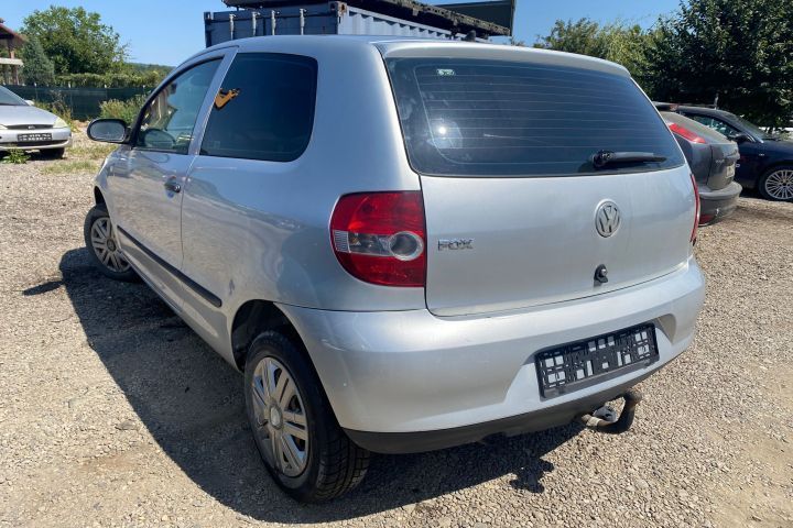 Dezmembrez Volkswagen VW Fox 2 [facelift] [2005 - 2009] Hatchback 3-u