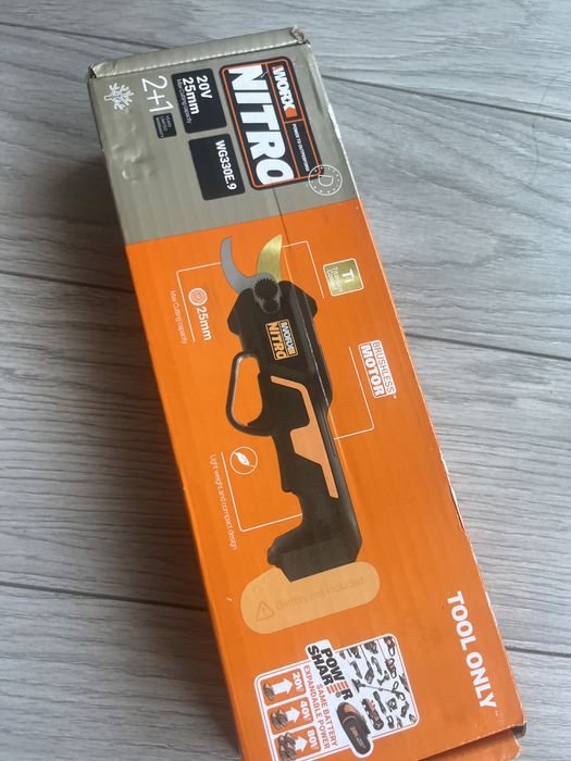 Foarfeca taiat pomi worx , noua