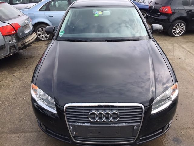 Dezmembrez Audi A4 B7 motor BPW LZ9Y