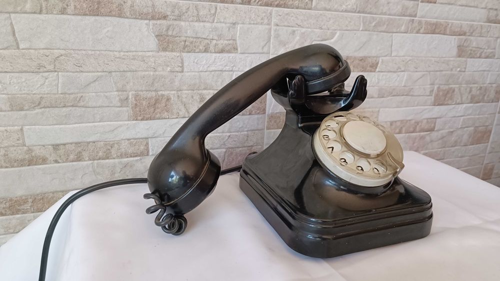 Немски телефон с вилка- Siemens - 1950" година