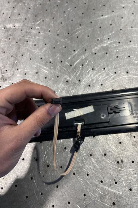 Ornament prag fata dreapta 51.47-7 181 011 BMW Seria 7 F01/F02