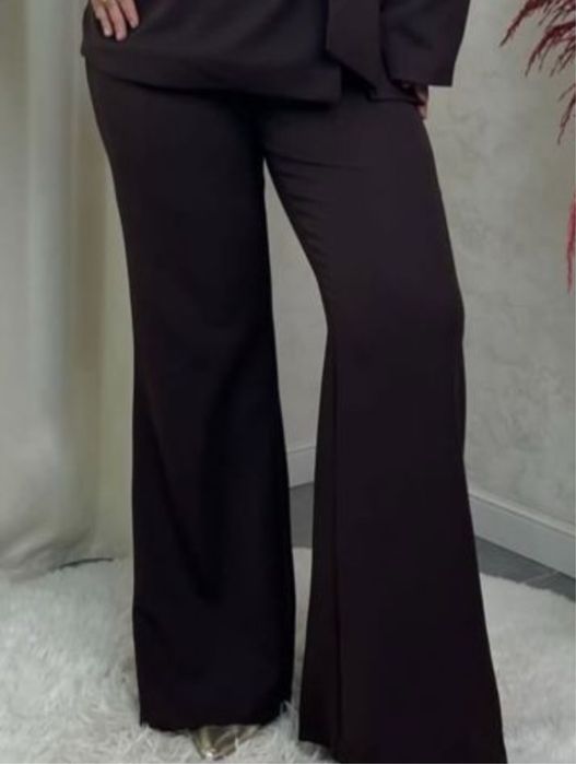 Продам новые брюки женские 56рр