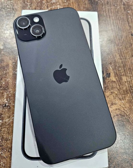Vând iPhone 15 plus