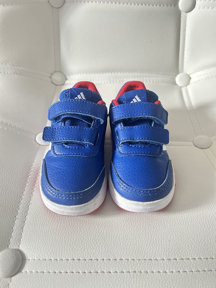 Маратонки Adidas 22 номер 13 см стелка