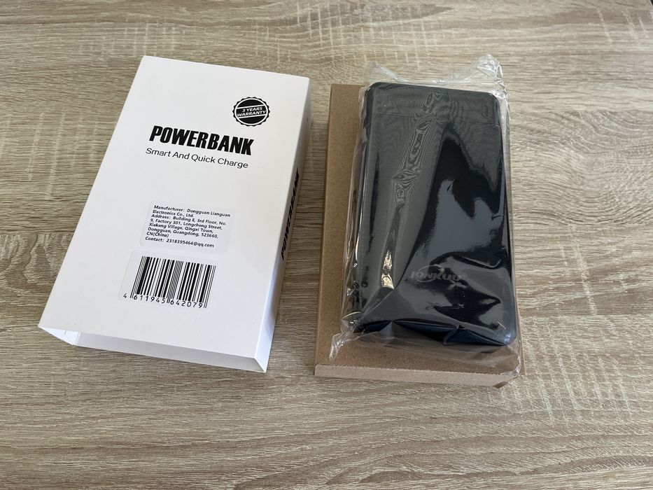 Baterie externa JONKUU, 30000mAh, 4USB/USB-C/Lightening