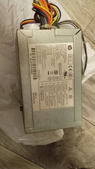 Блок питания "hp pcb230, 300w"