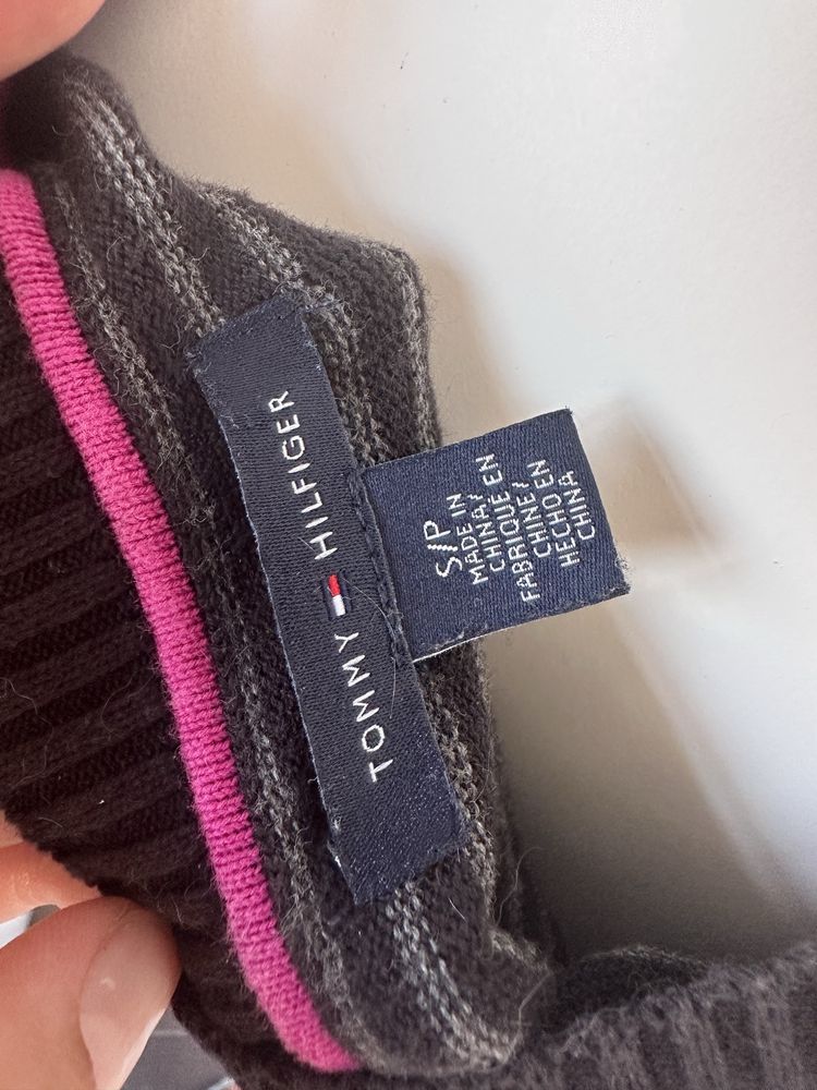 Дамски дънки Mom Stradivarius + елече Tommy Hilfiger