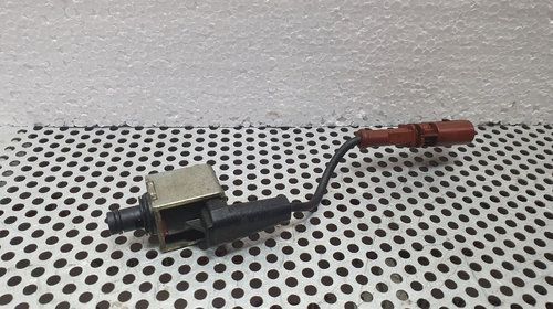 Senzor pompa apa  AUDI A4 V Avant (8W5, B9) [ 2015 - > ] OEM 04L907284 / 04L 907 284