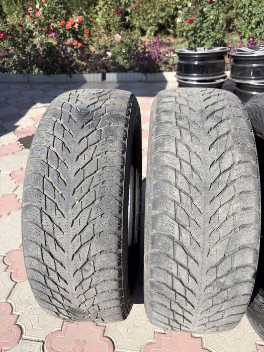 215/60/17 Nokian Hakapelita R3 зимние шины