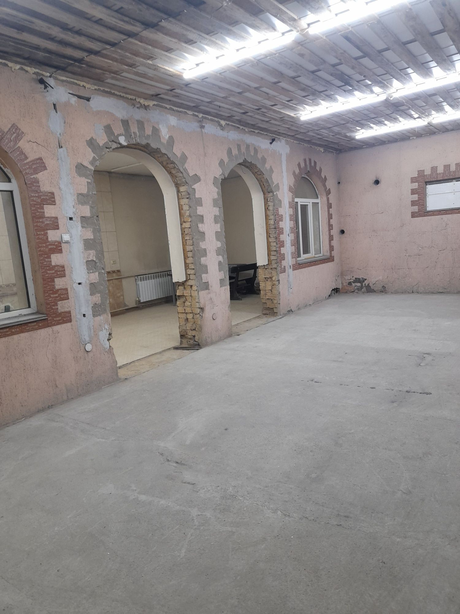 Сдам помещение 80 кв м под склад ,табигат 36