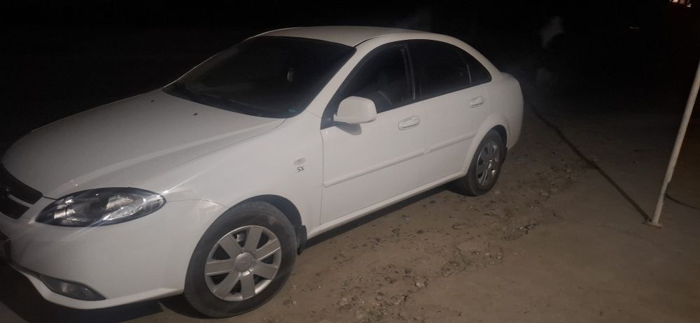 Gentra Chevrolet lacetti 2022