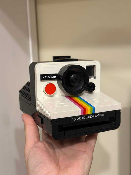 LEGO IDEAS Фотоапарат Polaroid 21345 сглобено