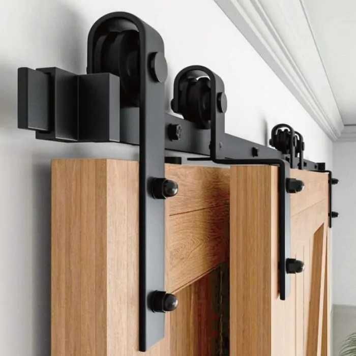 Kit uși glisante de tip hambar Passo 7611 pt. goluri de 1,5 m,sina 3 m