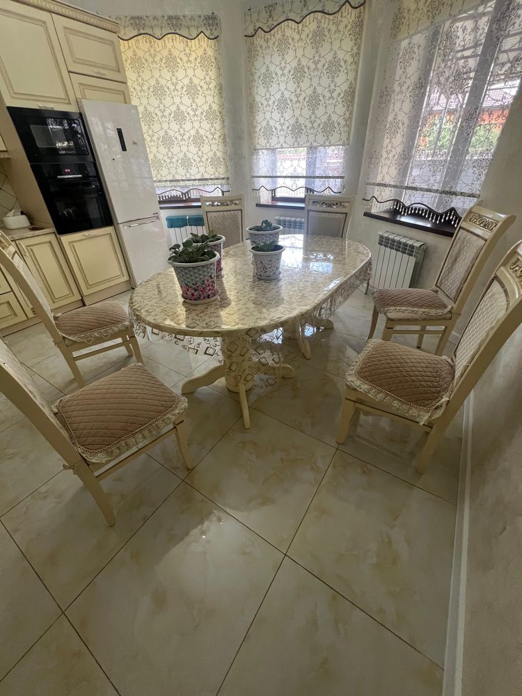 Продам стол со стульями