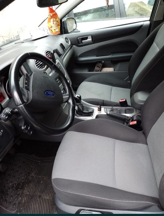 Ford Focus 1.6 benzina 16v