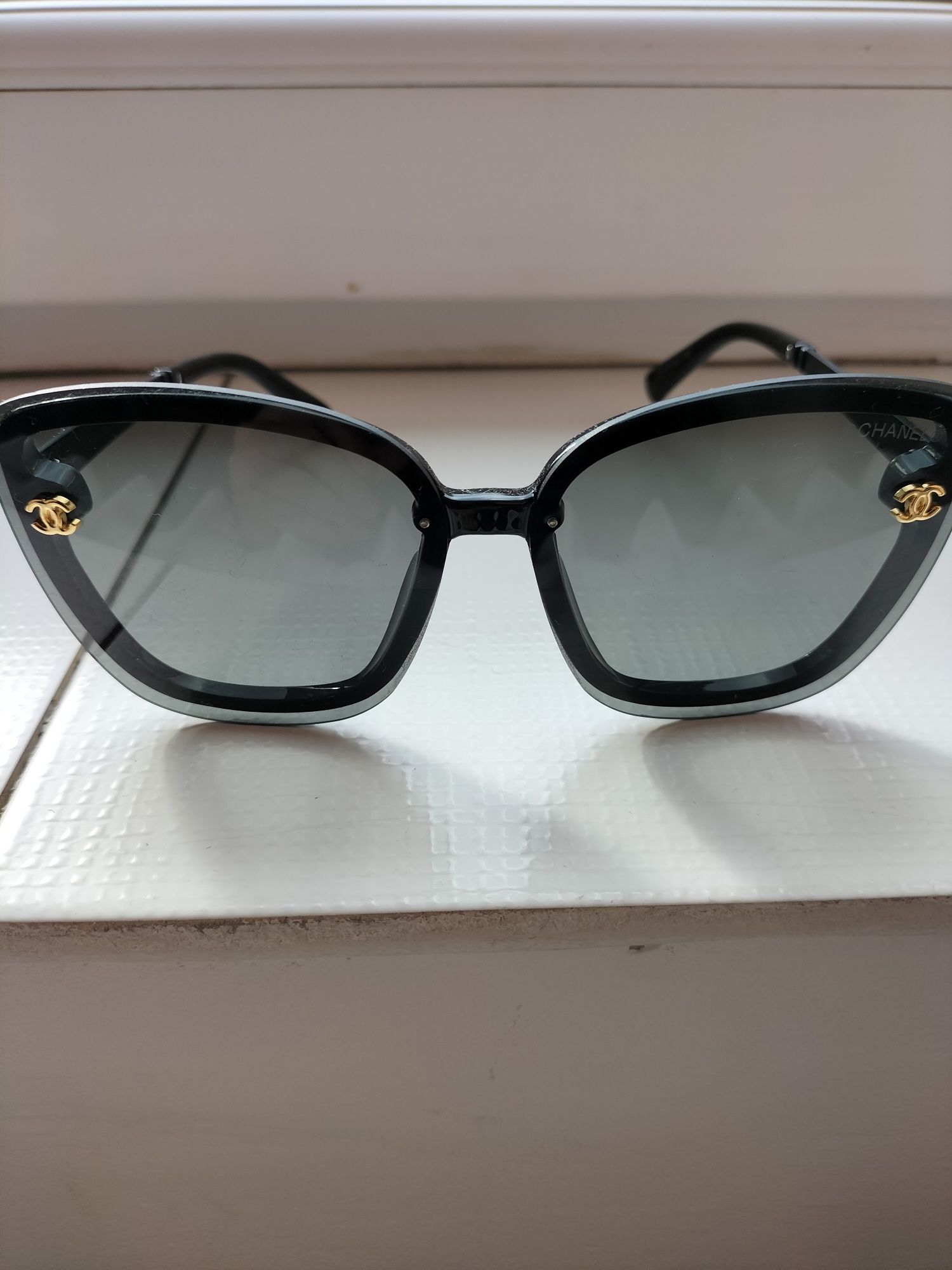 Ochelari soare dama Chanel,originali ,stare impecabila