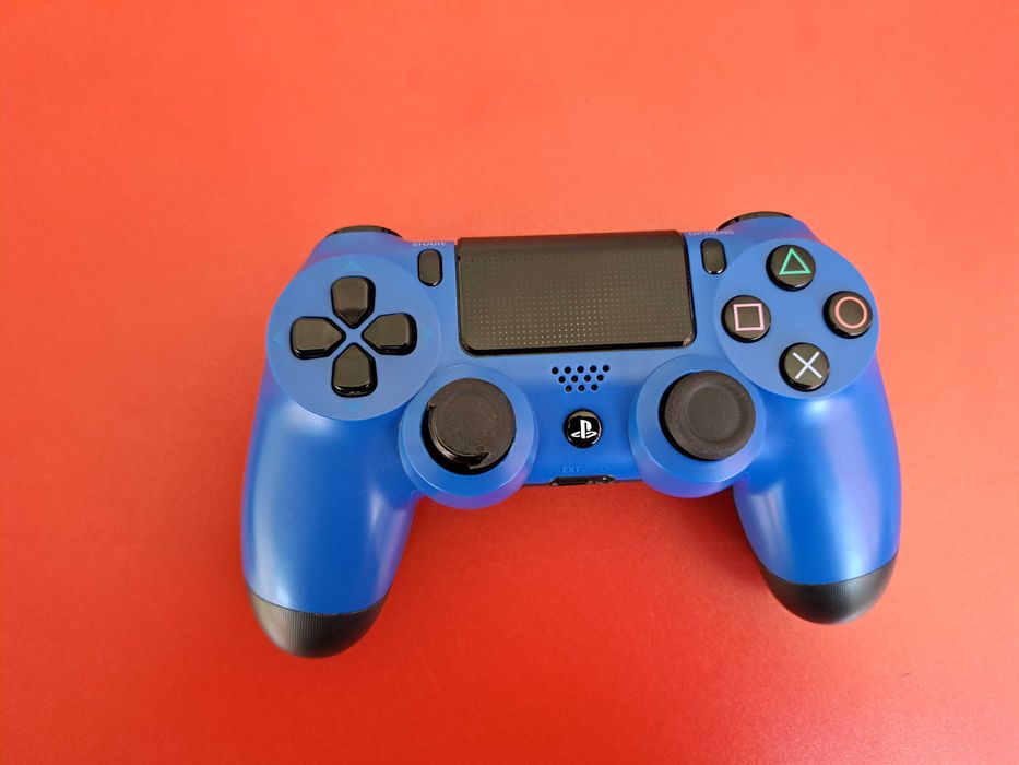 Vand PS4 Slim, 500Gb, 2 controllere, 9 jocuri