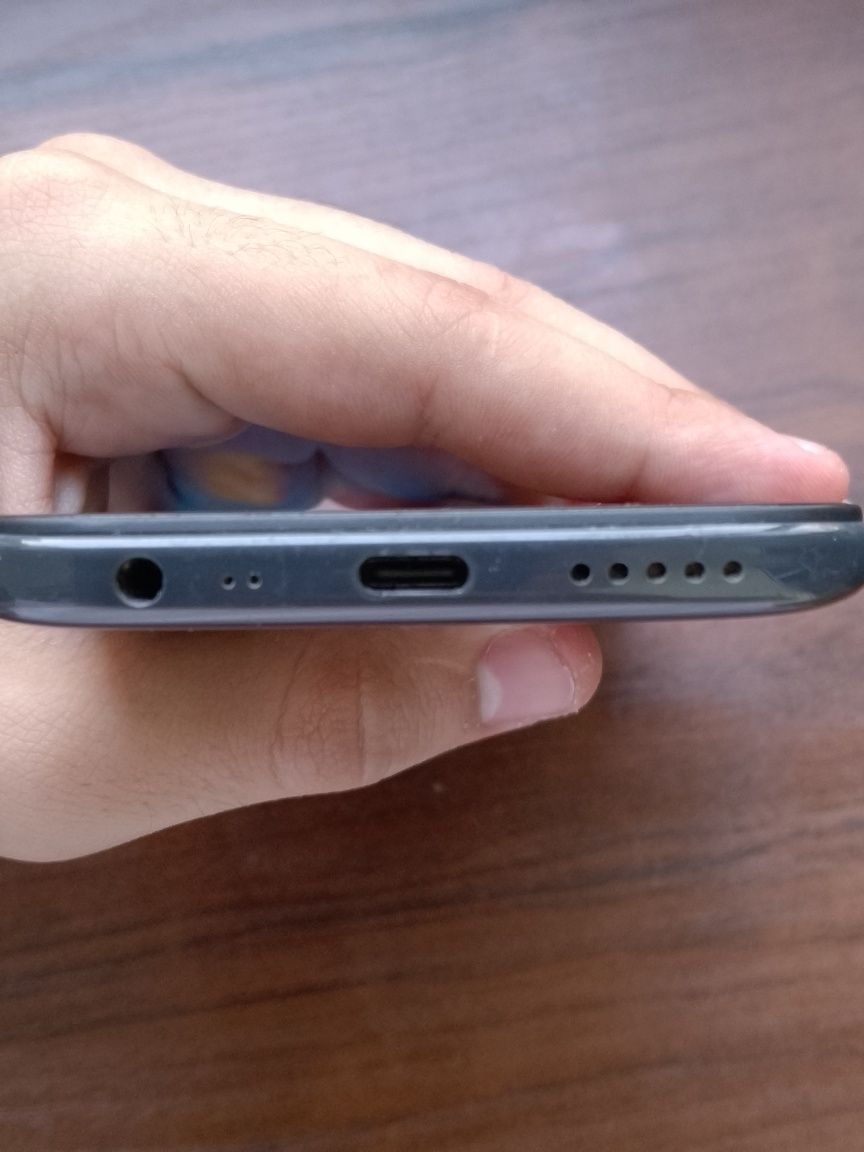 Redmi 8 64rom 4ram