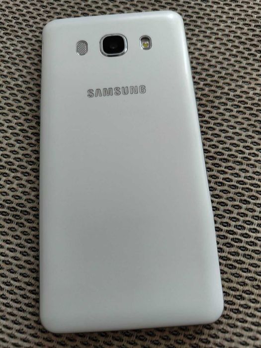 Телефон Самсунг Samsung J5 2016