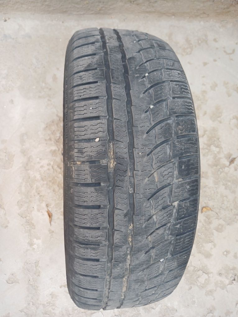 Комплект зимних шин 215/60 R17