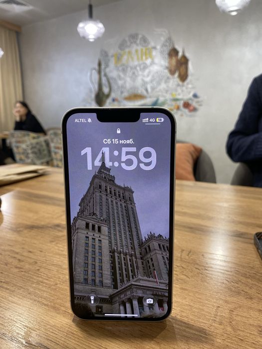 Apple IPhone 16e White