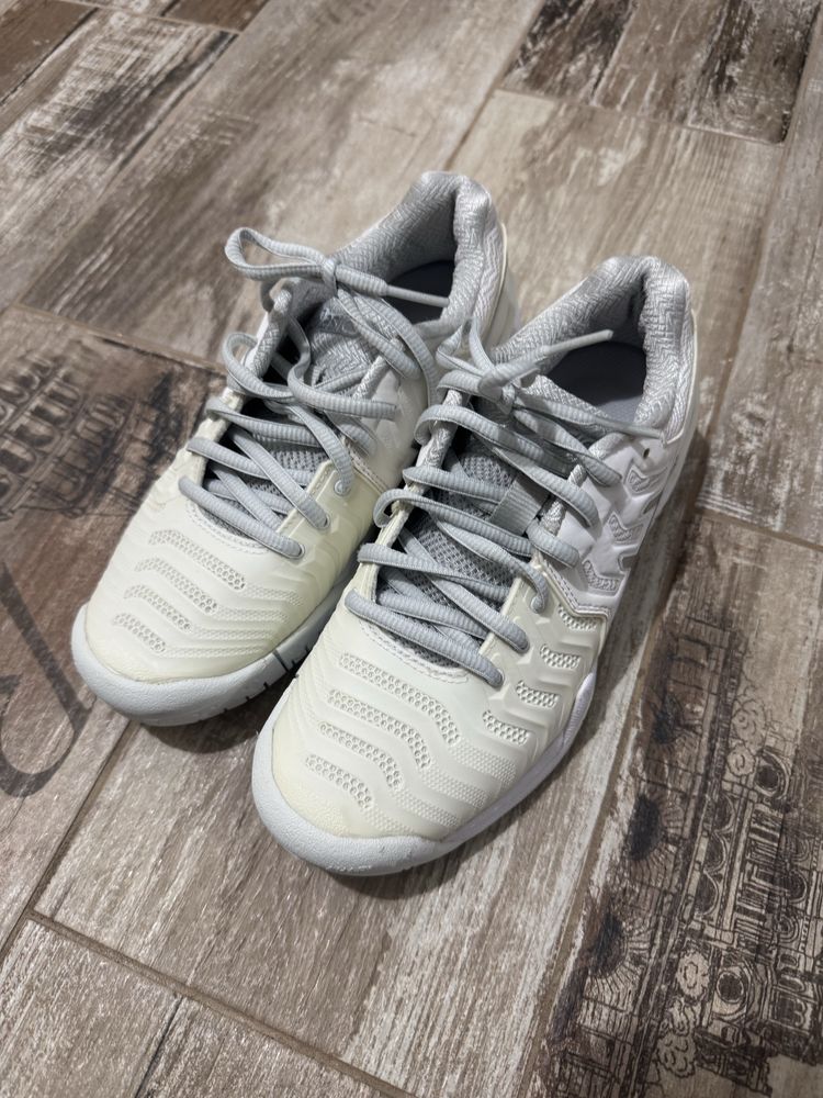 Asics Gel-Resolution 8