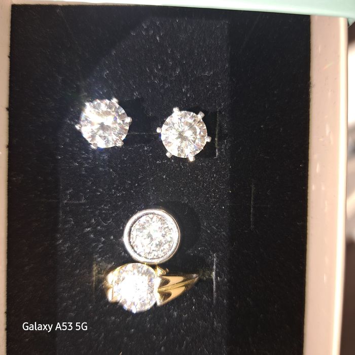 Set din argint cu diamante de laborator