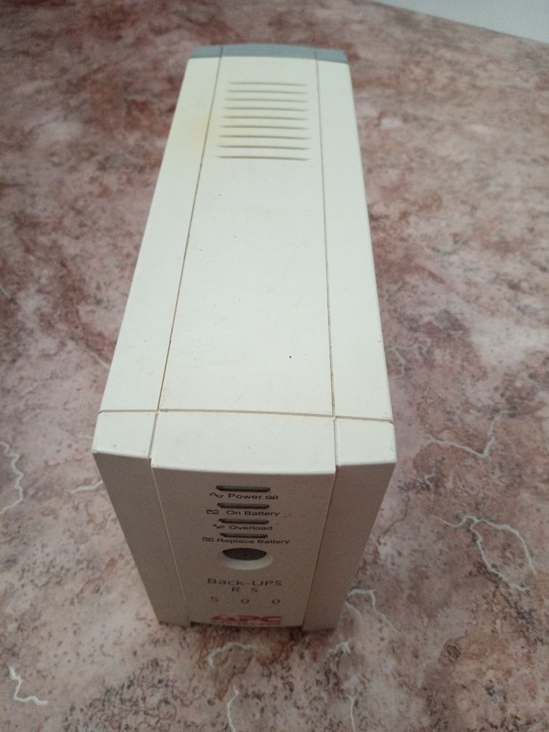 Продам ИБП Apc Back-UPS RS 500