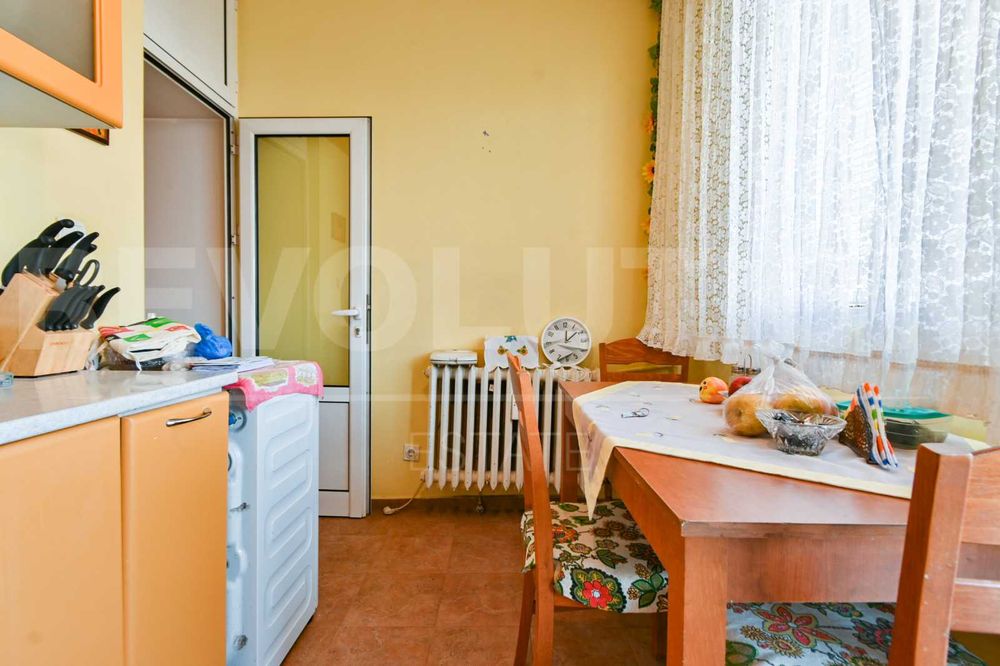 Продава се Двустаен апартамент в София, Борово - 64 кв.м за 2313 €/кв.м - Снимка #4