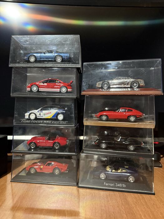 Модели на коли 1:43