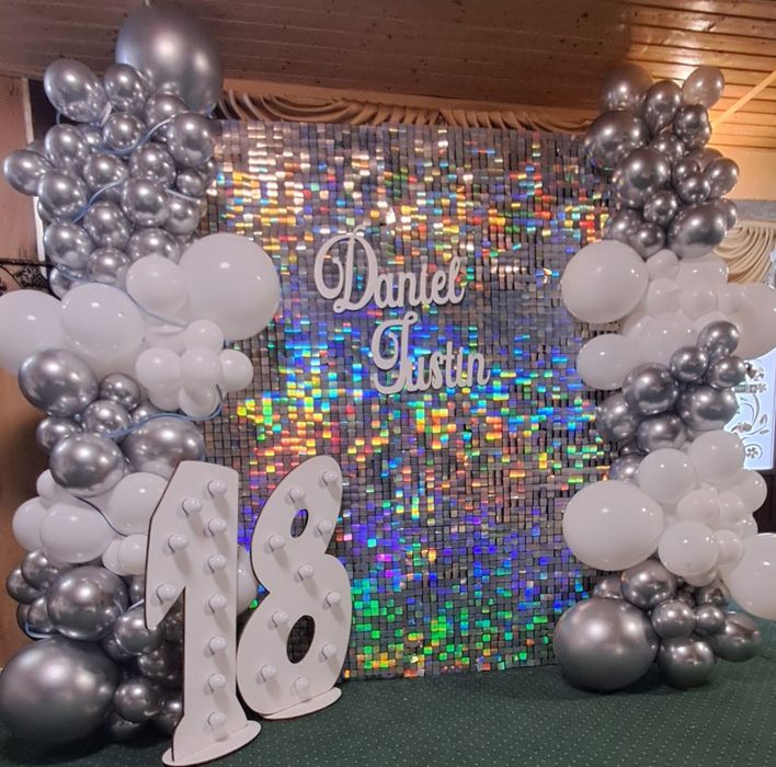 Panou majorat 18 ani. Balon 18 ani. Majorat