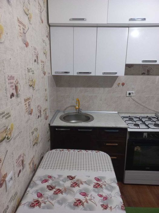 Srochna uy sotiladi 2 xonalik 60 kv