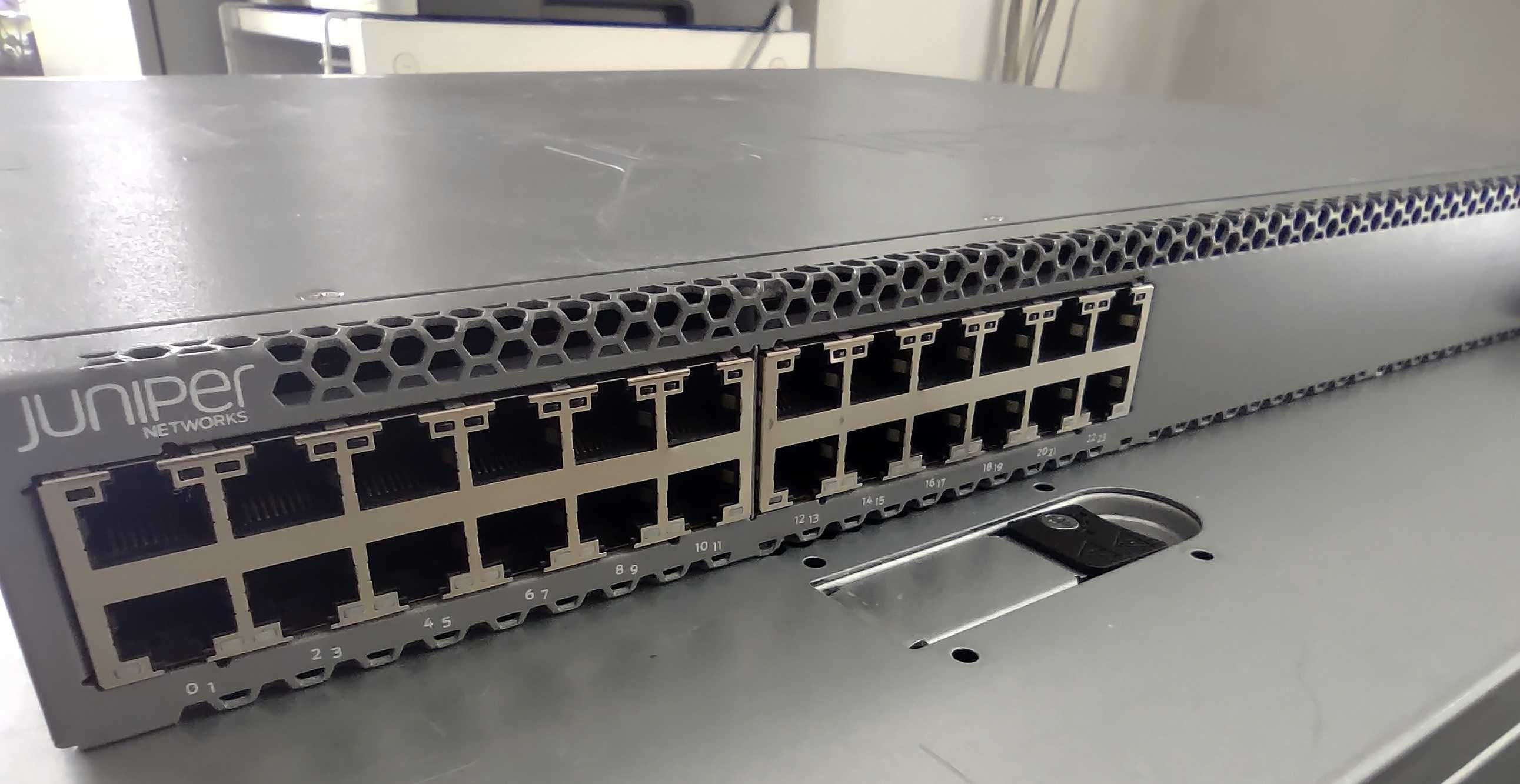 Управляем суич Juniper EX4300-24T с 24*1G RJ45, 4*SFP+ 10G/1G, 4*40G