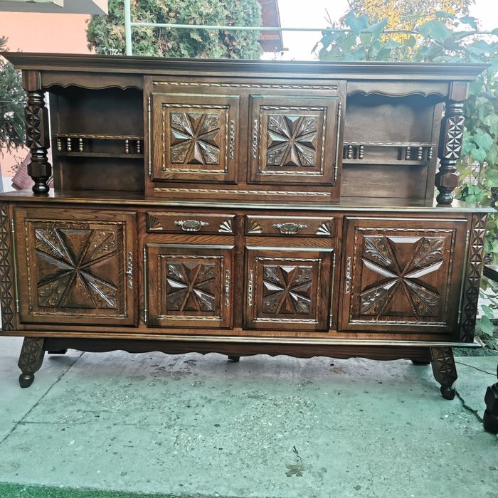 Comoda,bufet ,servanta din lemn masiv