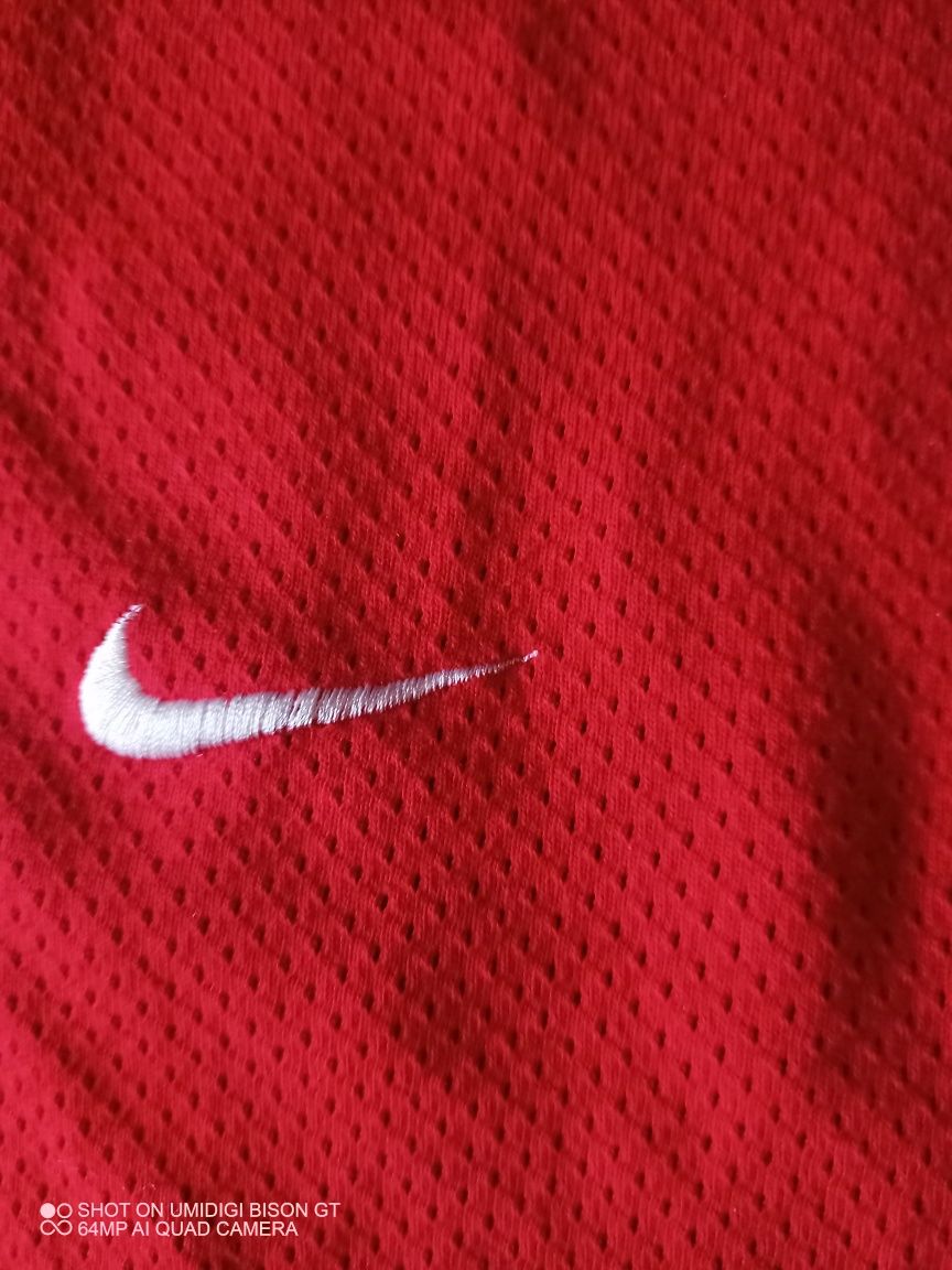 Tricou Nike original mărimea L impecabil