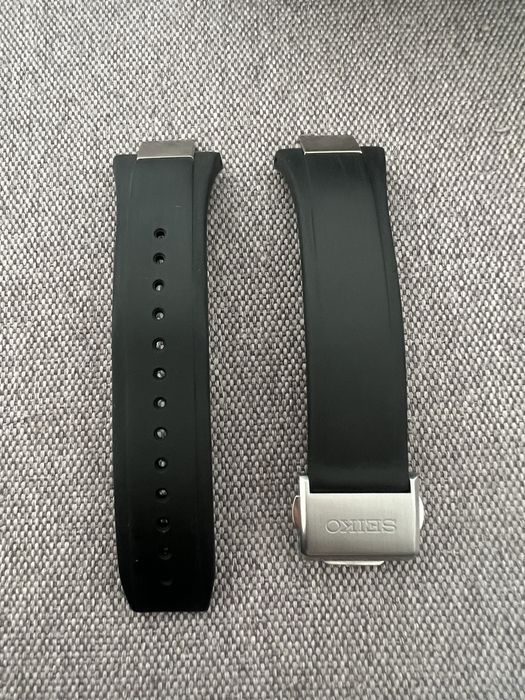 Curea silicon Seiko Astron Executive