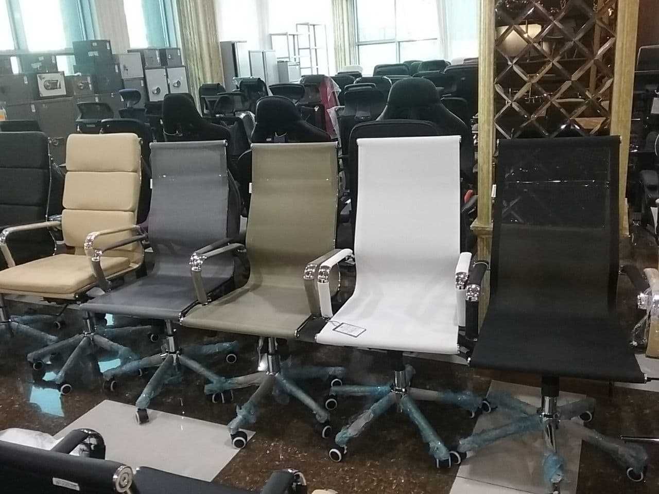 !Грид пресстижное конференц кресло для офисов супер скидки!