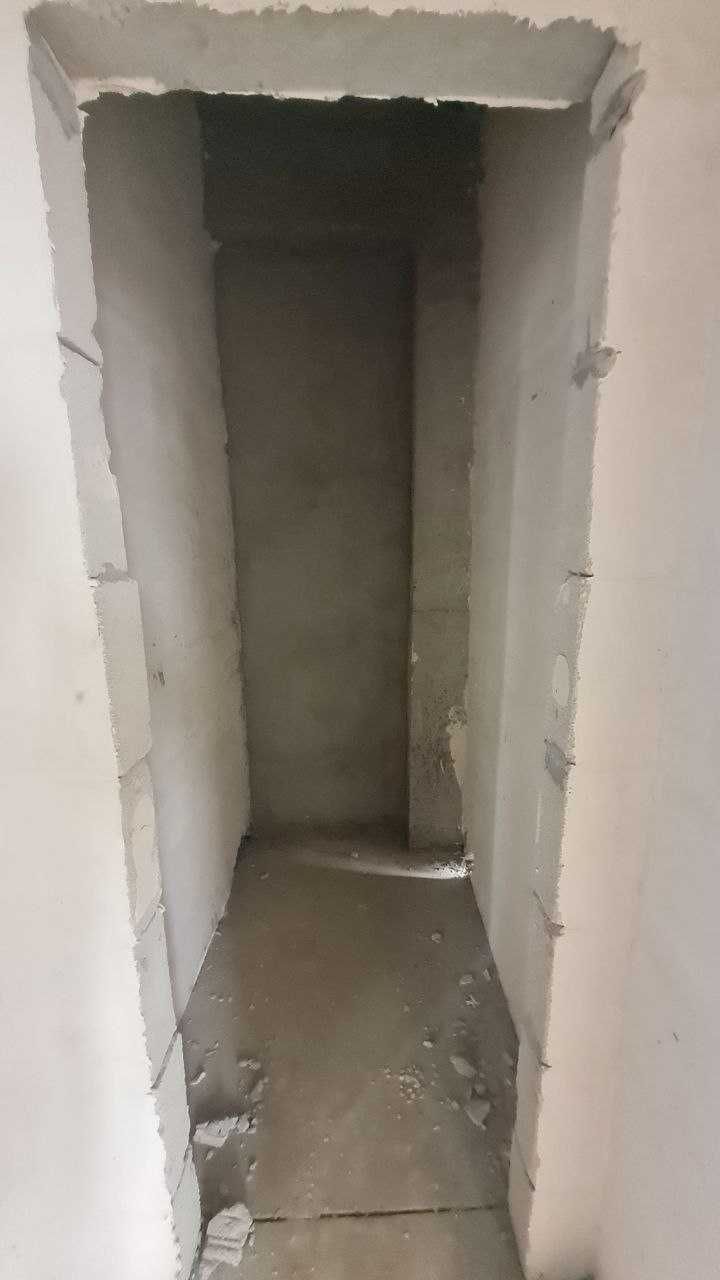3 xonali kvartira sotiladi