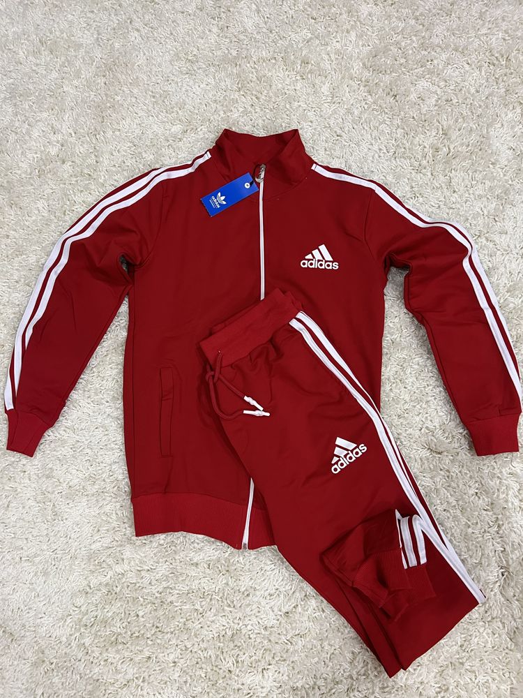 Vand trening Adidas disponibil doar S\M