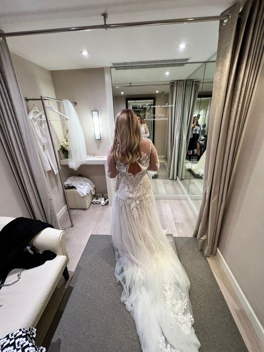 Rochie mireasa Pronovias