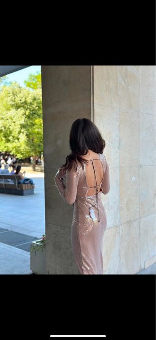 Страхотна рокля с пайети блестяща бал