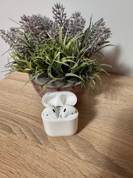 Слушалки  Apple AirPods 2